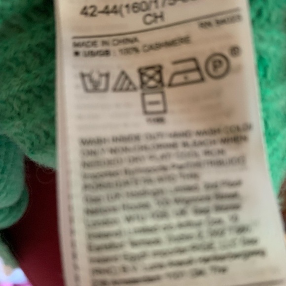 Banana Republic Women's Cashmere Green Sweater - Picture 7 of 11